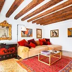 Gorgeous Suite San Polo Apartment